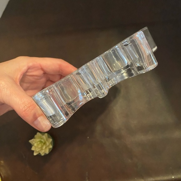 Glass butterfly candle holder - Picture 3 of 7